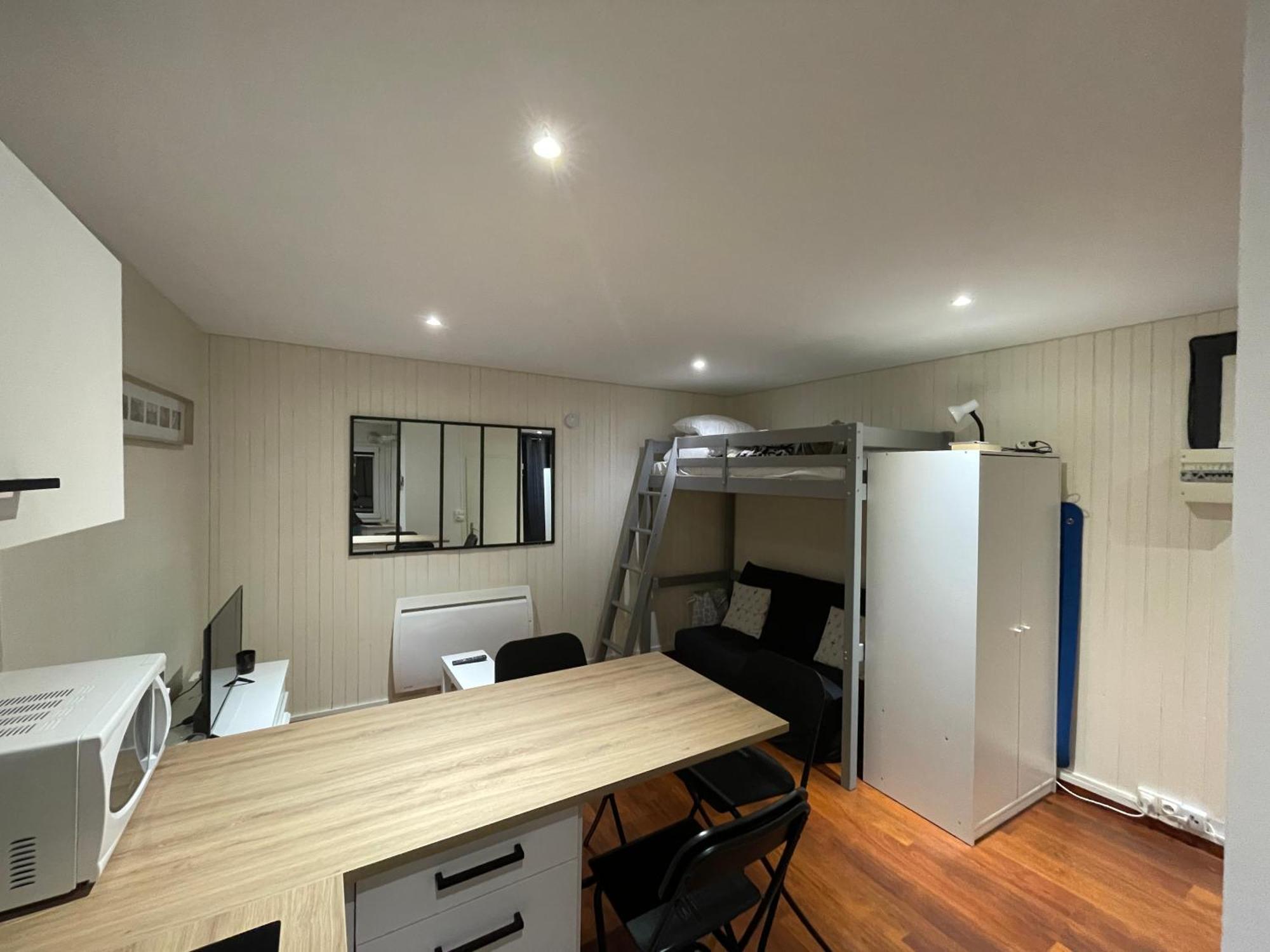 Charmant Studio En Plein Coeur De Chambéry Dış mekan fotoğraf